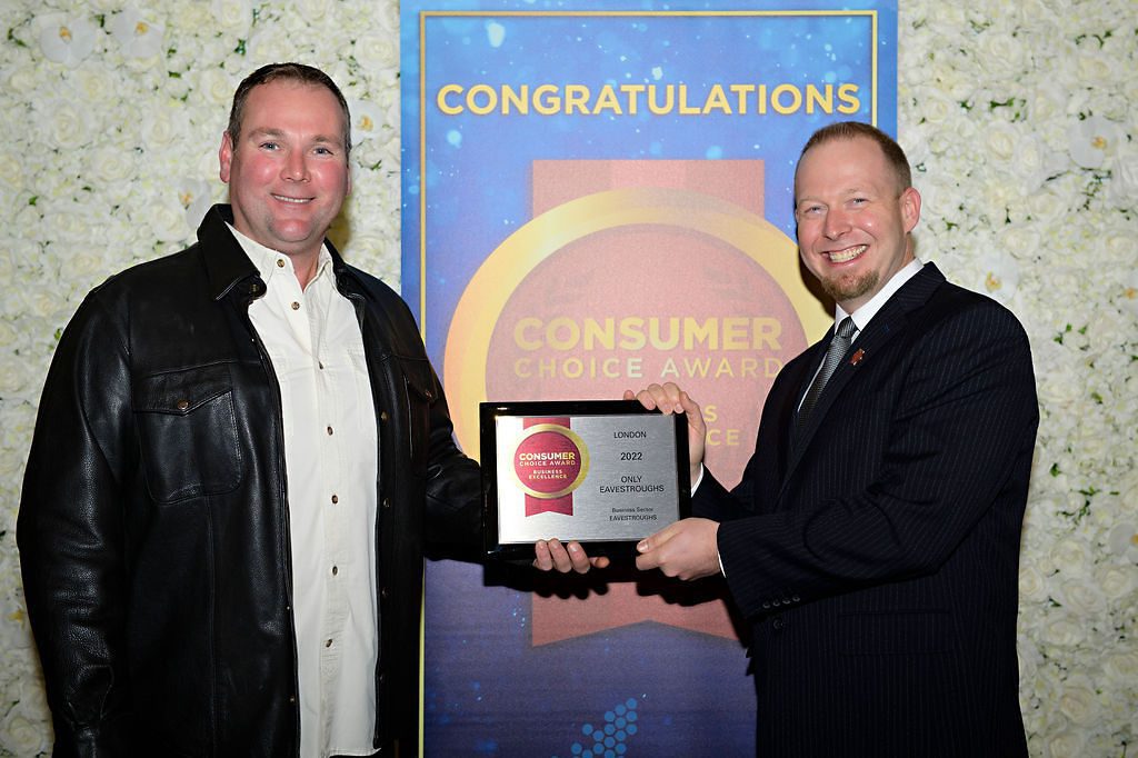 2022 Consumer Choice Award presentation to Michael O'Kane for best eavestrough installer in London, ON